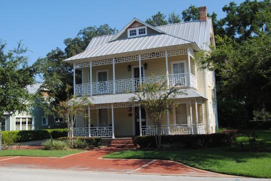 Longwood Historic District